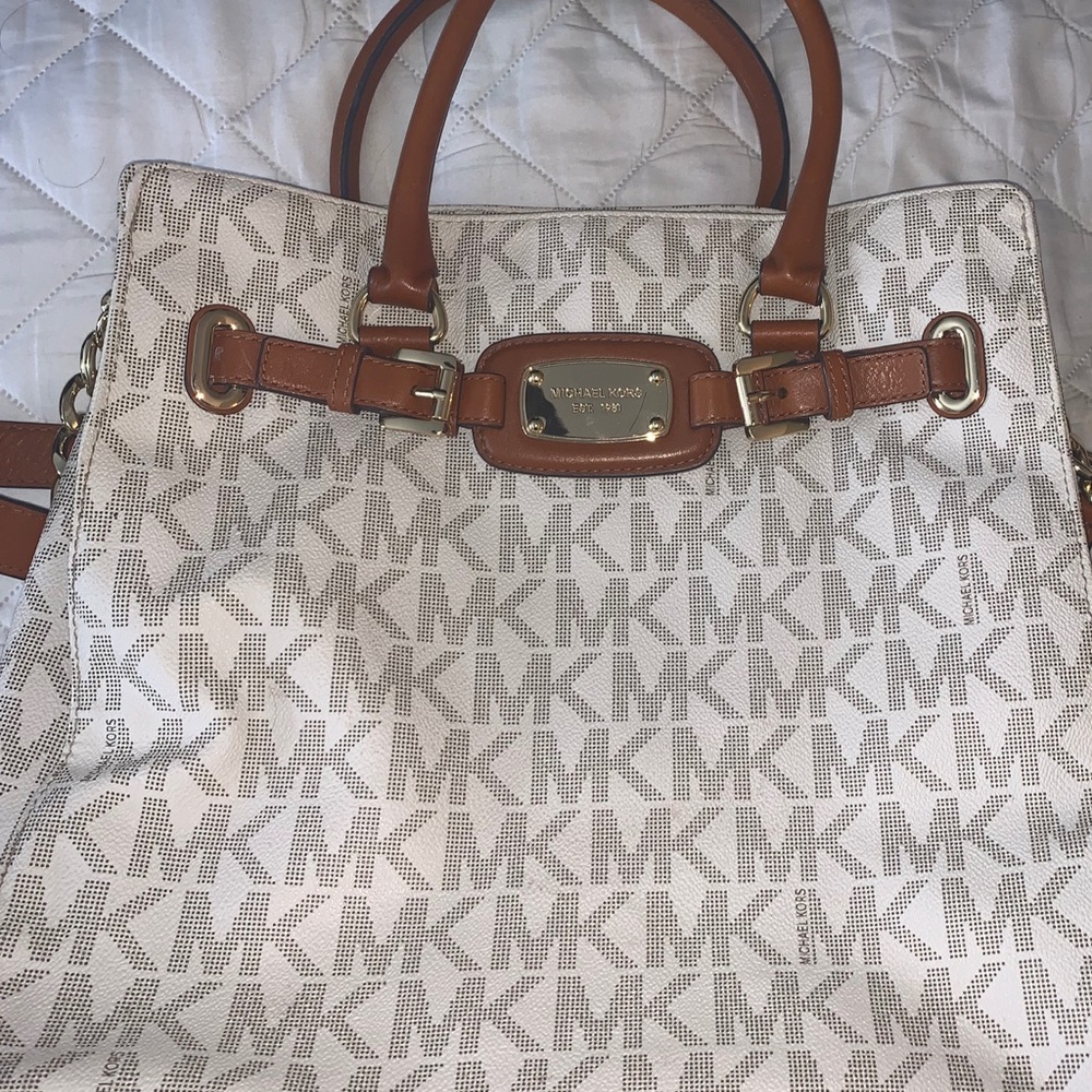 Barely used Michael Kors purse